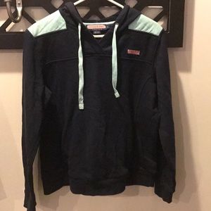 Vineyard Vines sweatshirt